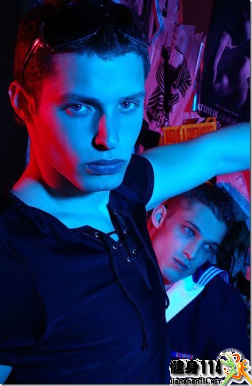 ������ɫ